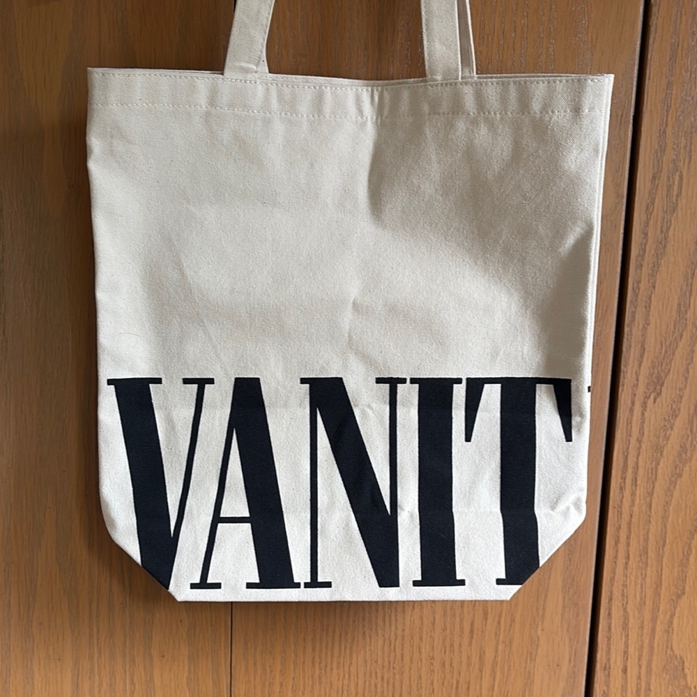 Vanity Fair cream and black tote bag NWOT